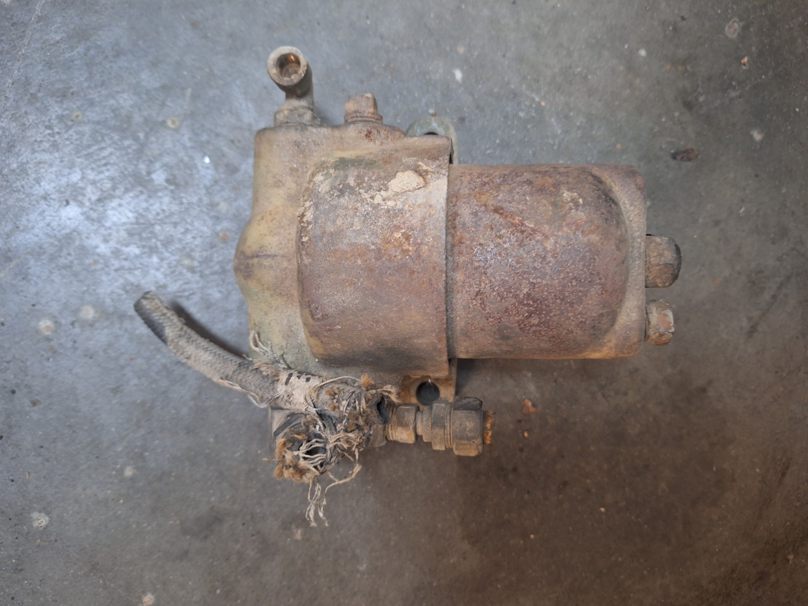 Dodge G502 Or 507 Fuel Filter Assy Dodge G502 Or 507 Fuel Filter Assy
