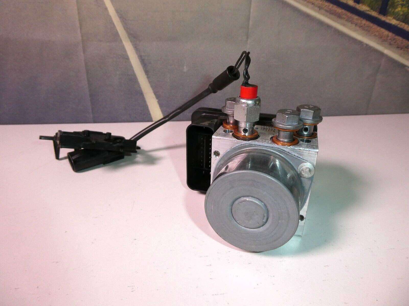 Indian ABS Anti Lock Brake Module Pump Control 2209769 Challenger Pursuit D2