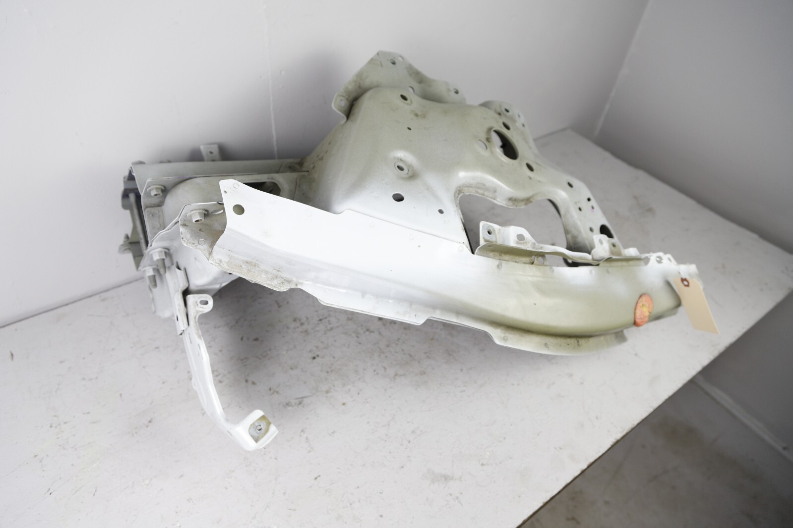 2017 - 2023 TESLA MODEL 3 FRONT LEFT BODY RAIL CUT WHITE OEM 22K MILES