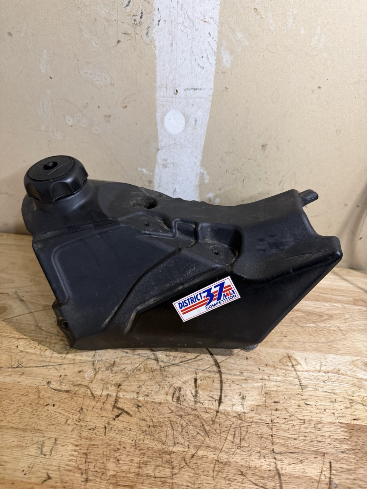 **2009-2015 KTM 50SX GAS TANK FUEL TANK PETCOCK***OEM*** **2009-2015 KTM 50SX GAS TANK FUEL TANK PETCOCK***OEM***