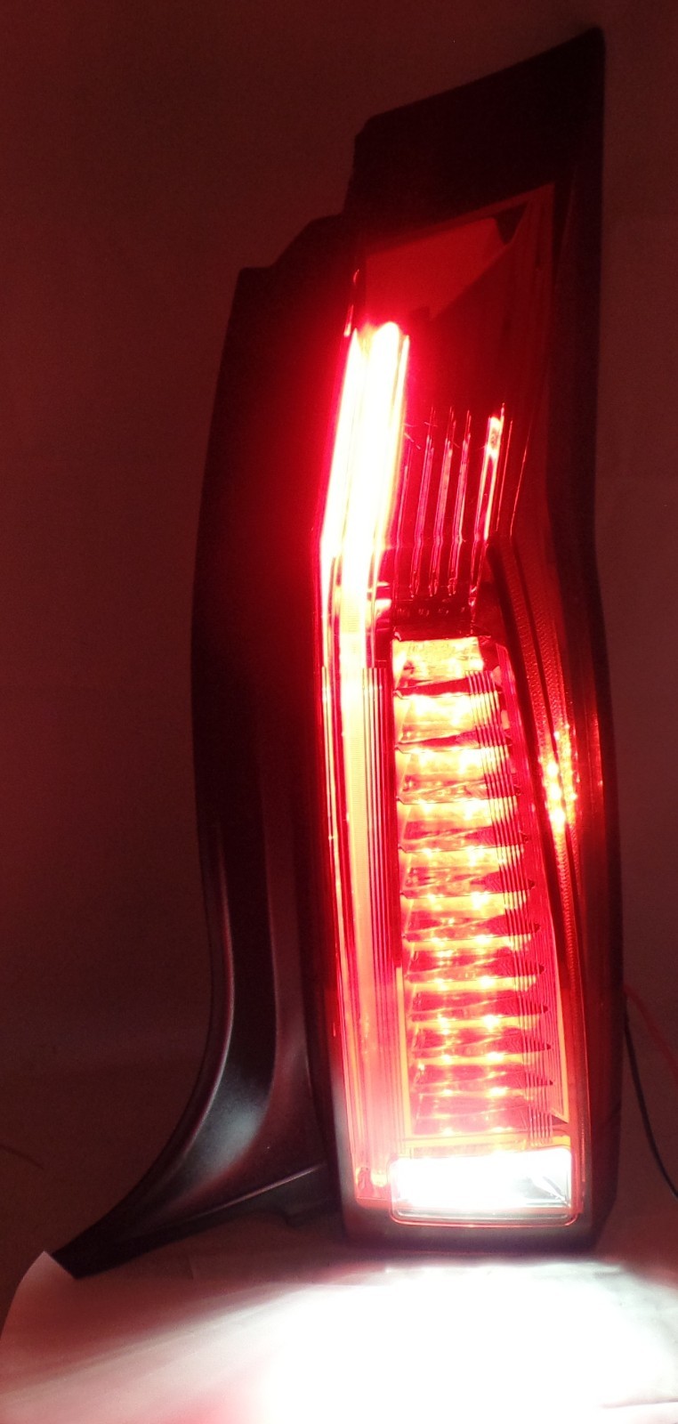 2011-2015 Cadillac CTS Passenger side Tail Light Lamp Assembly Coupe RH READ DES