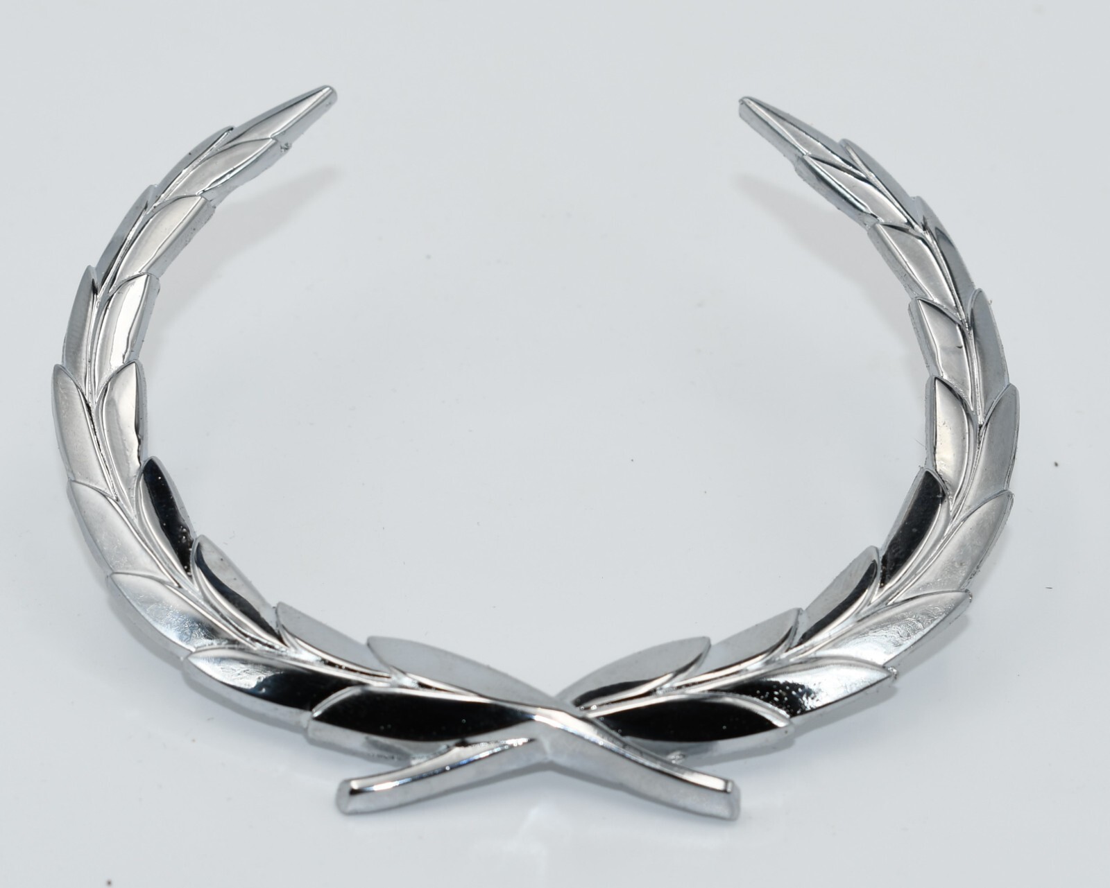 1965-1967 CADILLAC FLEETWOOD, ELDORADO, AND LIMOUSINE TRUNK WREATH - NEW 1965-1967 CADILLAC FLEETWOOD, ELDORADO, AND LIMOUSINE TRUNK WREATH - NEW