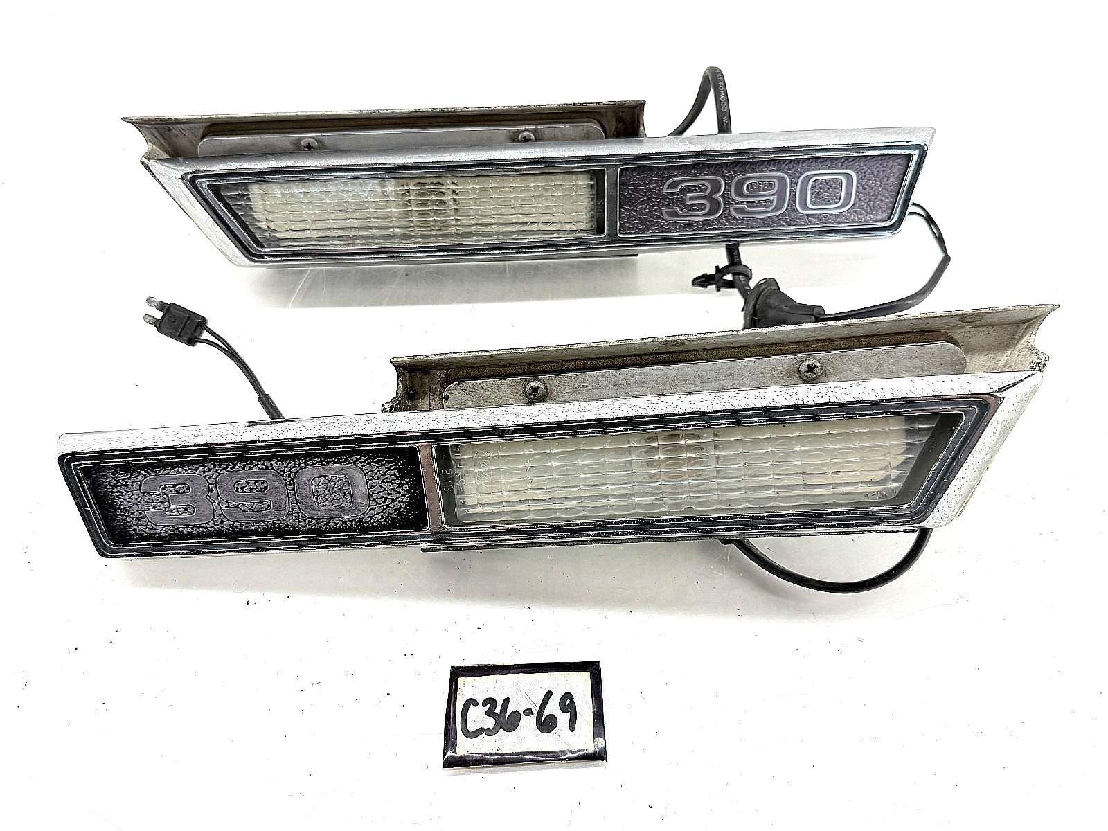 OEM 1969 Ford Galaxie 390 PAIR Front Side Marker Lights, Bezels, Lens 69 C36-69