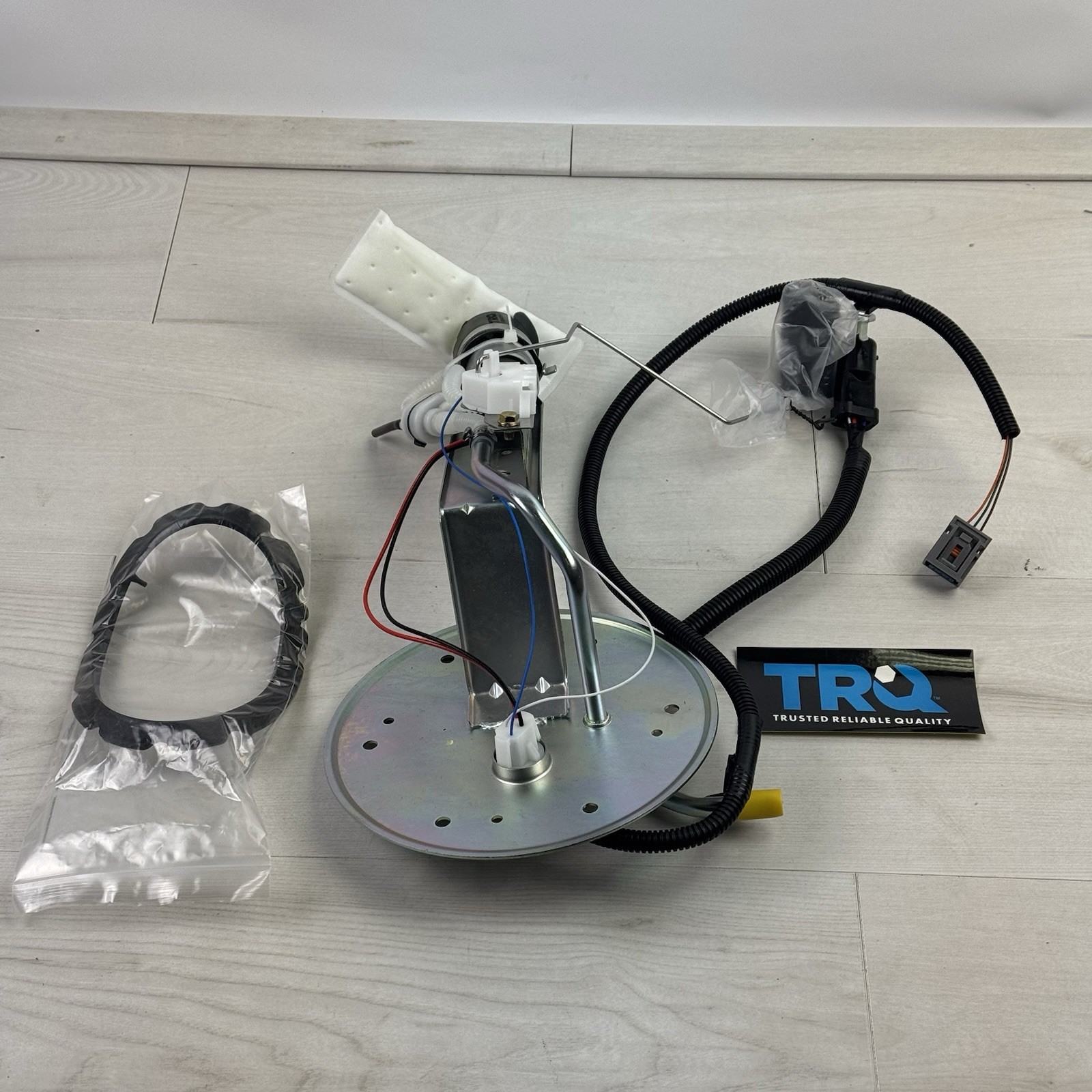 TRQ Fuel Tank Kit Fuel Pump Module Assembly FKA35702 (No Tank) TRQ Fuel Tank Kit Fuel Pump Module Assembly FKA35702 (No Tank)