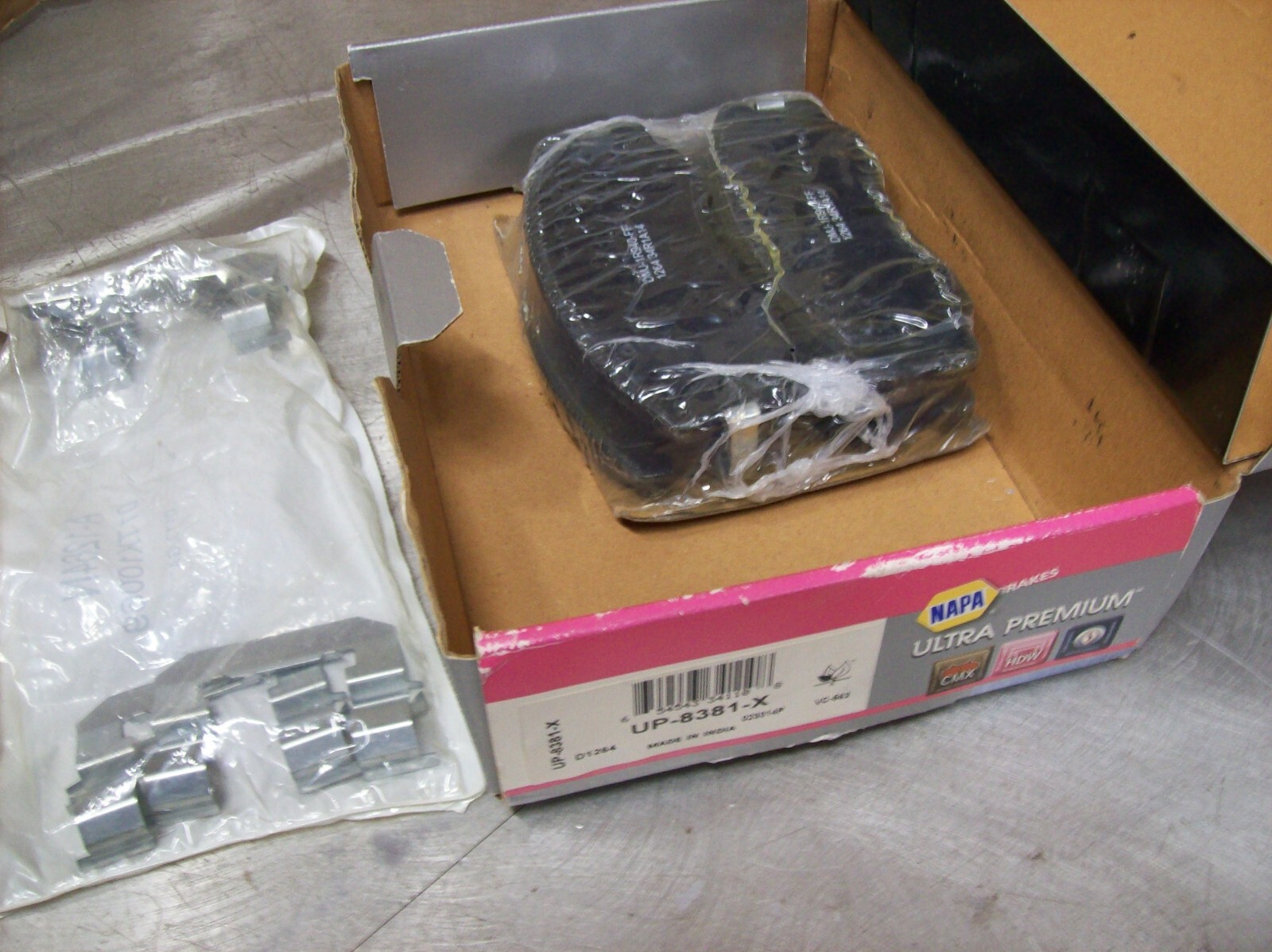 NAPA Genuine Brake Pads UP-8381-X