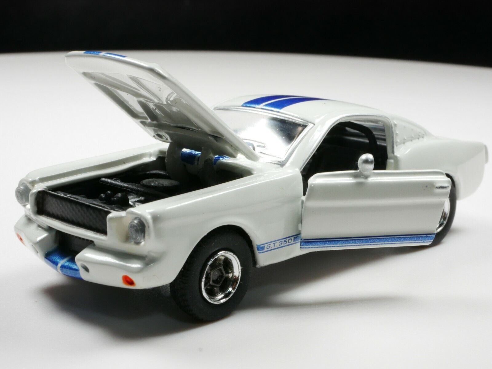 1965 Shelby GT350R 1/64 Scale  DIECAST COLLECTOR   Car Real Riders