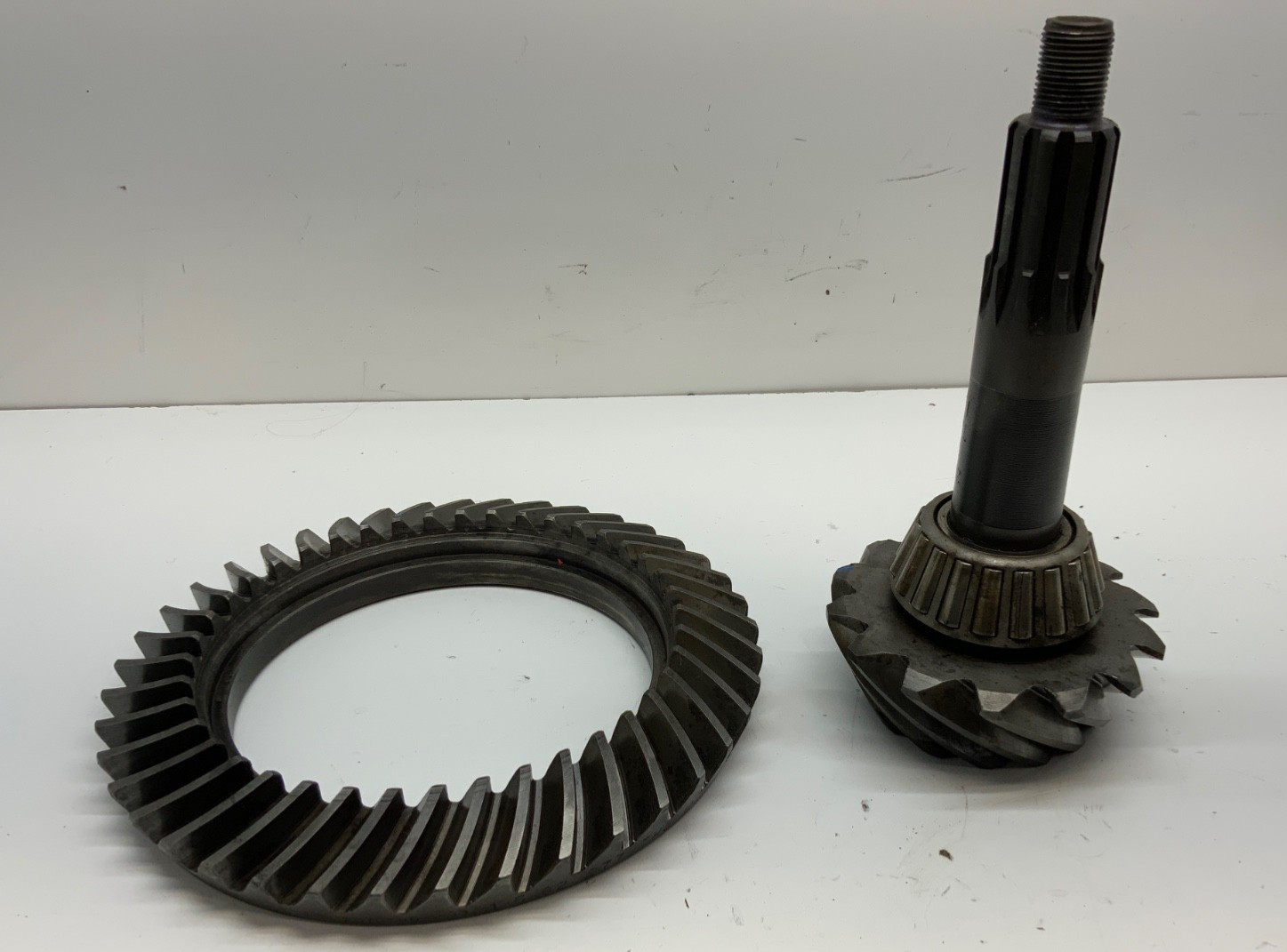 MOPAR 8 3/4 REAREND CENTER SECTION 2.92 RING AND PINION  GEAR 741 CASE