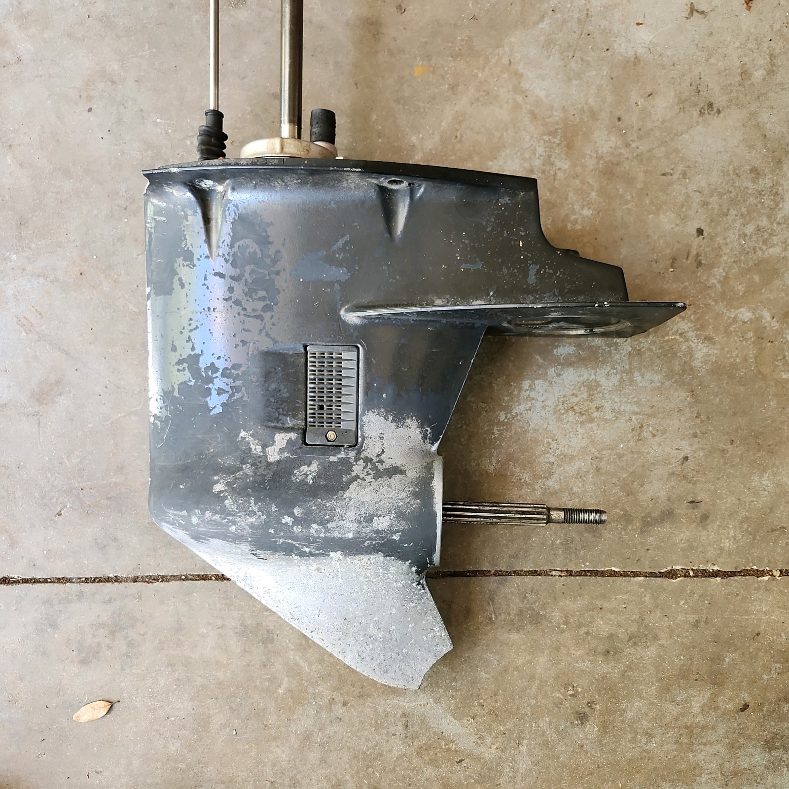 1996-2006 25hp Mariner Mercury Outboard 20in long shaft lower unit