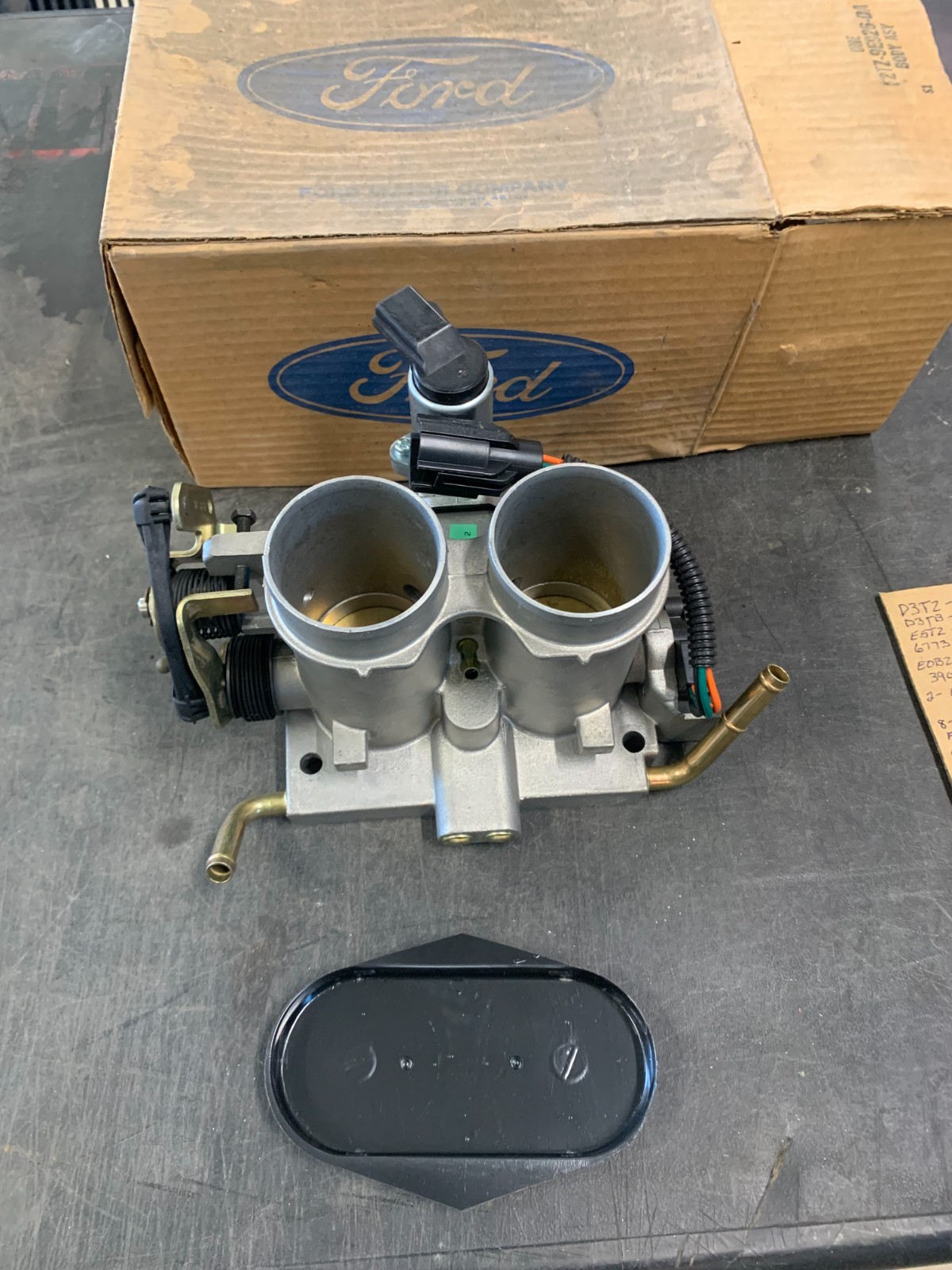 NOS 1992-1996 F150 F250 F350 Bronco 5.0 Throttle Body Assembly F2TZ-9E926-DA NOS 1992-1996 F150 F250 F350 Bronco 5.0 Throttle Body Assembly F2TZ-9E926-DA