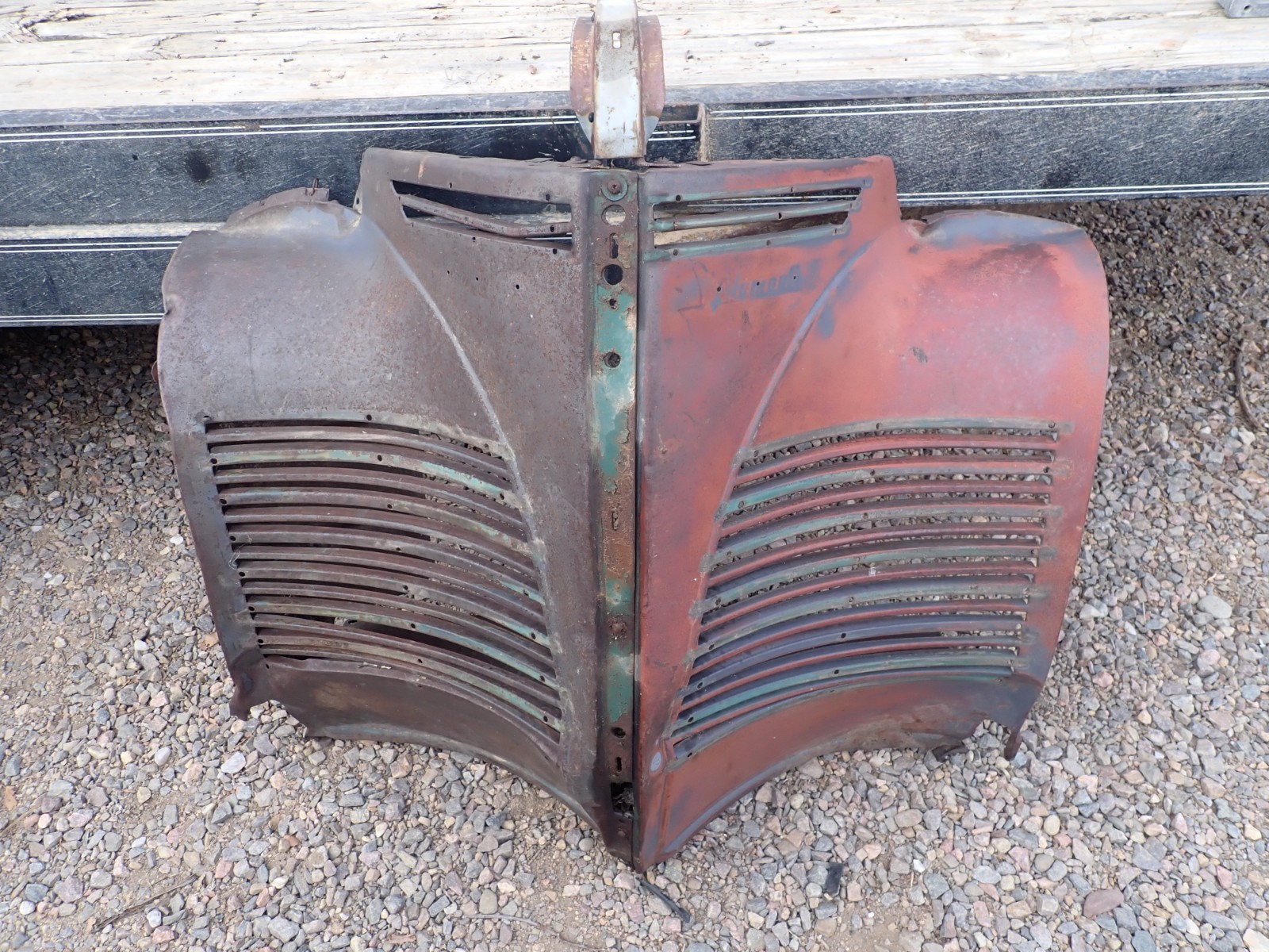 1940 Plymouth Deluxe P8 P9 Grille