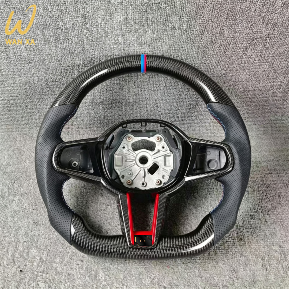Customized black Carbon Fiber Leather Steering Wheel for 2017-2024 BMW CS