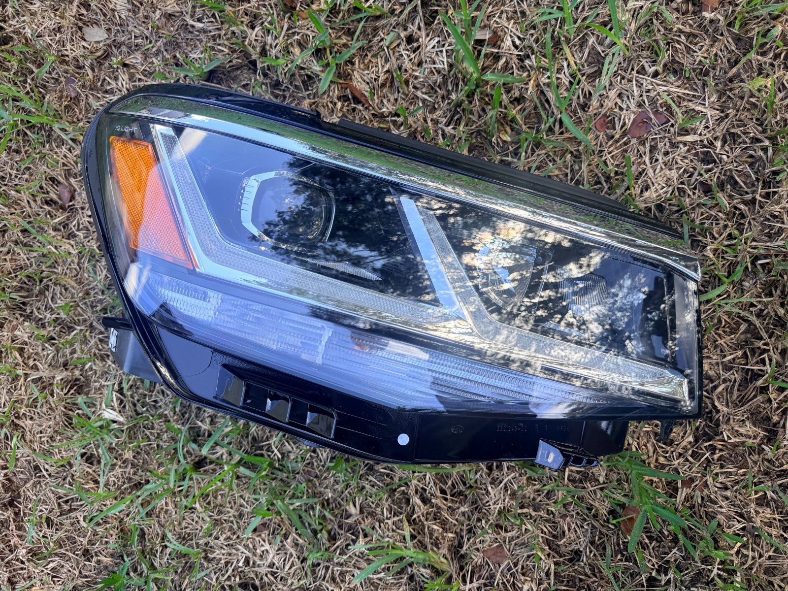 2021 - 2023 VOLKSWAGEN ATLAS  LED HEADLIGHT COMPLETE 3CN.941.035.E RIGHT OEM