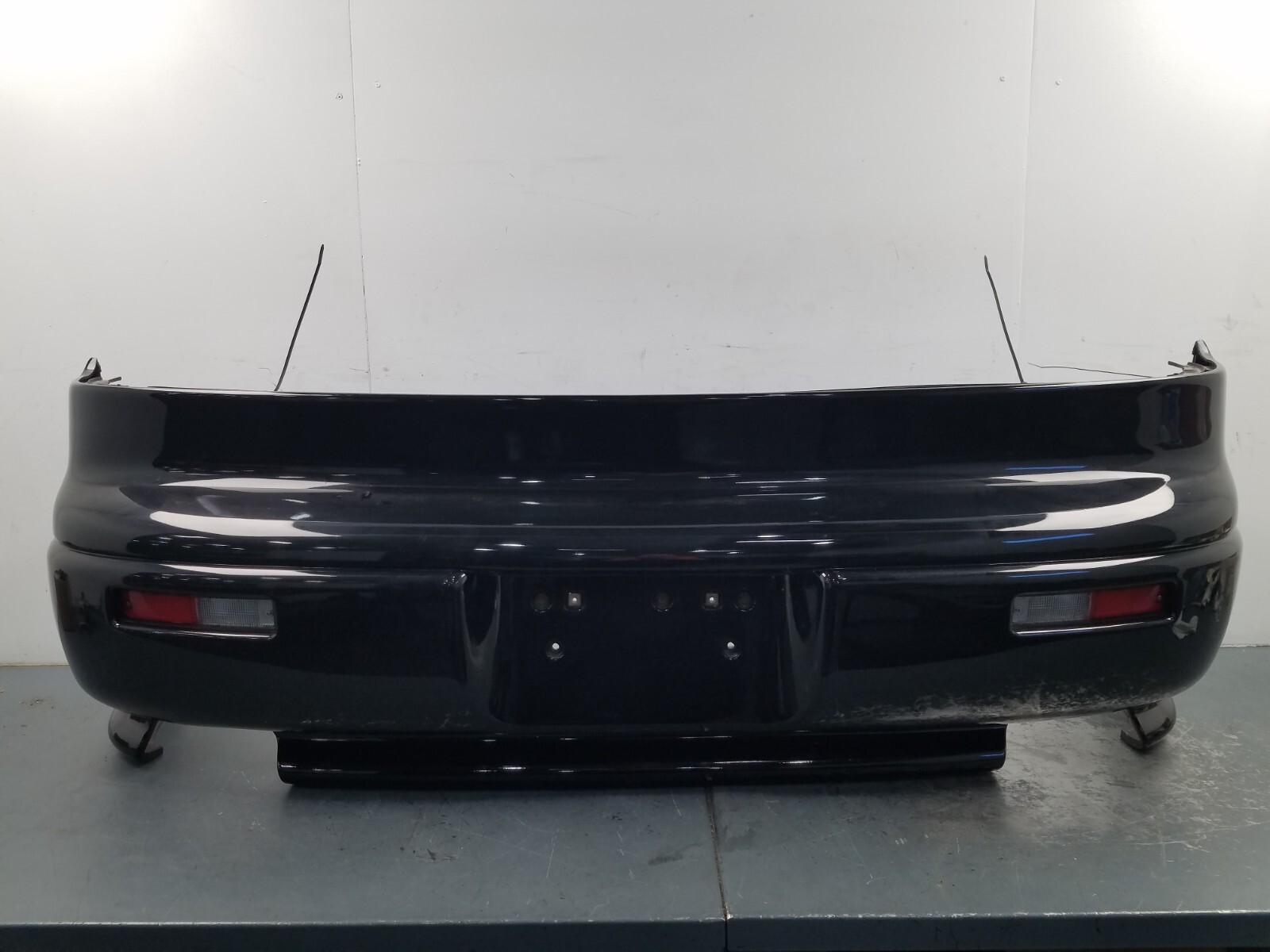 1991-93 Mitsubishi 3000GT Dodge Stealth R/T Rear Bumper - ** #0718 Z4