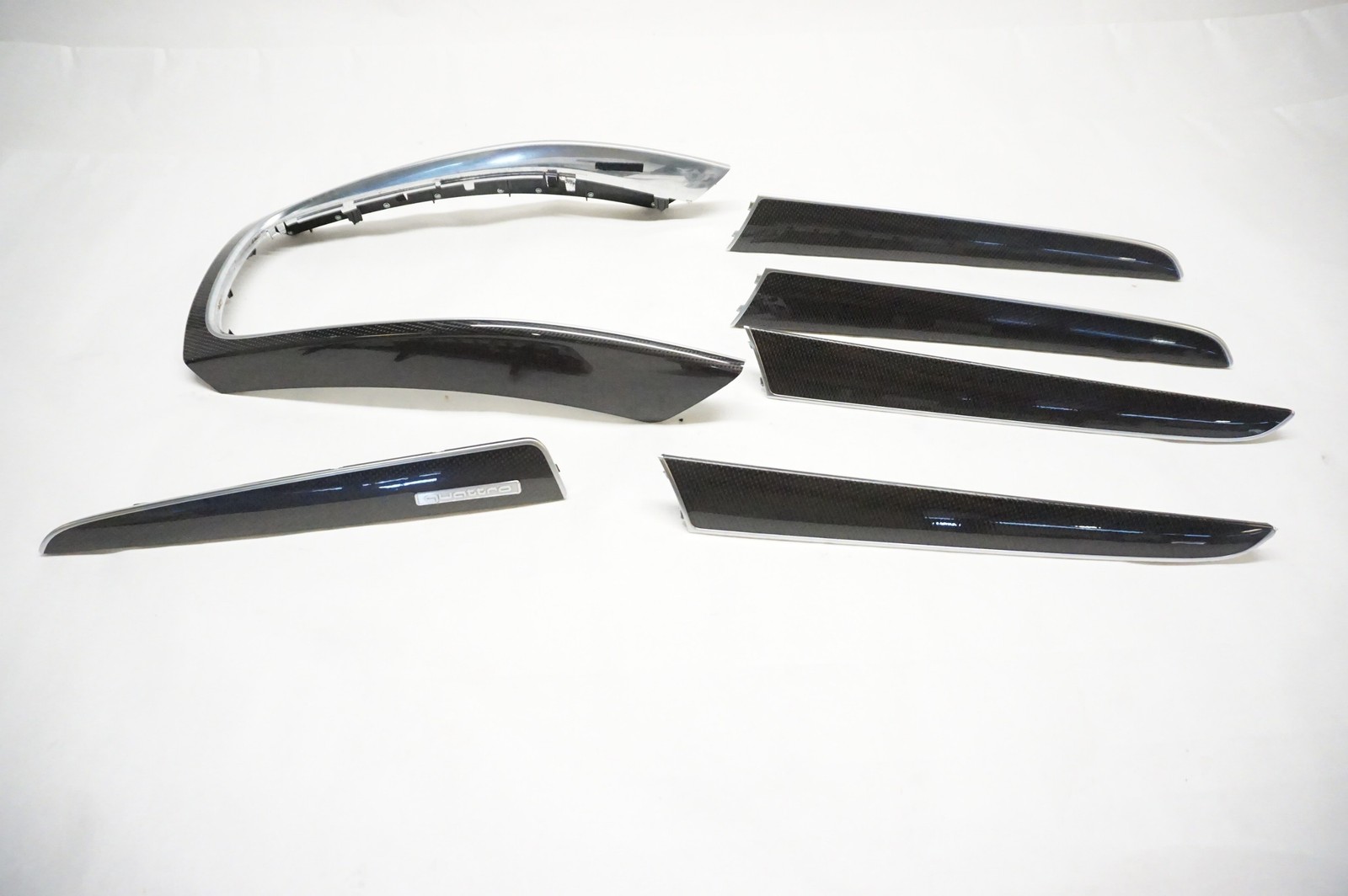 2014-2017 AUDI SQ5 Carbon Fiber Trim Set 8R0863305P 8R1853190AD 2014-2017 AUDI SQ5 Carbon Fiber Trim Set 8R0863305P 8R1853190AD