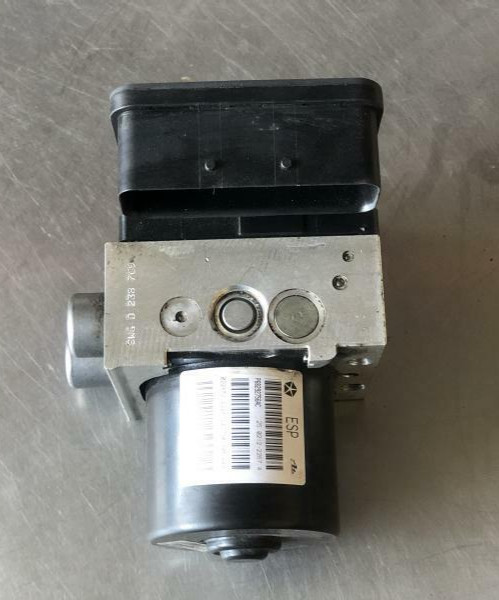 2017-2018 Dodge Ram 1500 ABS Anti-Lock Brake Pump Assembly Module OEM
