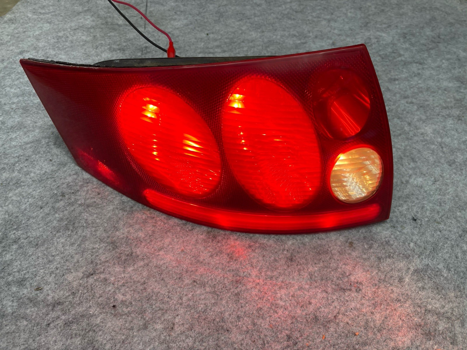 2000-2006 Audi TT LEFT DRIVER SIDE Taillight Tail Lamp Light Assembly OEM