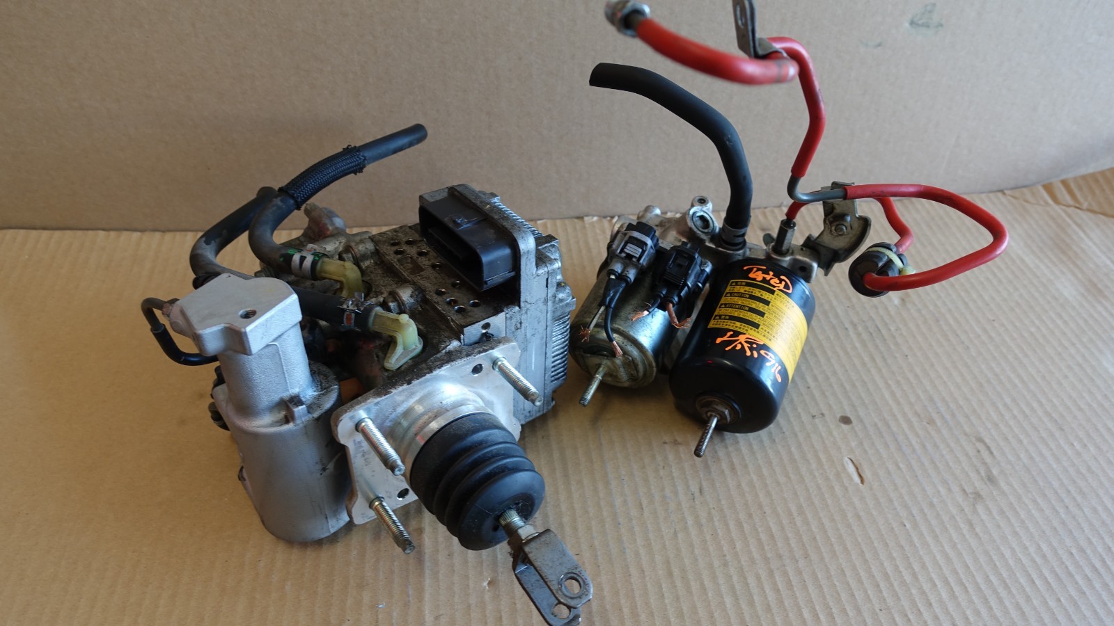 2012 TOYOTA PRIUS HYBRID ABS BRAKE PUMP ANTI LOCK BOOSTER SET 47210-47140