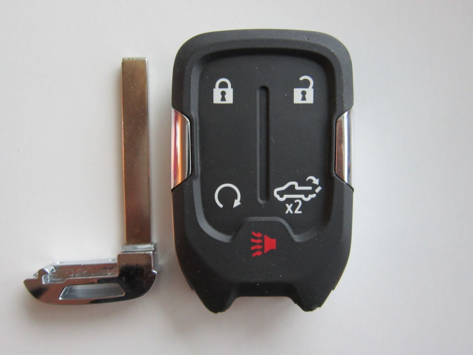 OEM 2021-2022 GMC SIERRA KEYLESS REMOTE SMART KEY FOB 13522904 UNLOCKED OEM 2021-2022 GMC SIERRA KEYLESS REMOTE SMART KEY FOB 13522904 UNLOCKED