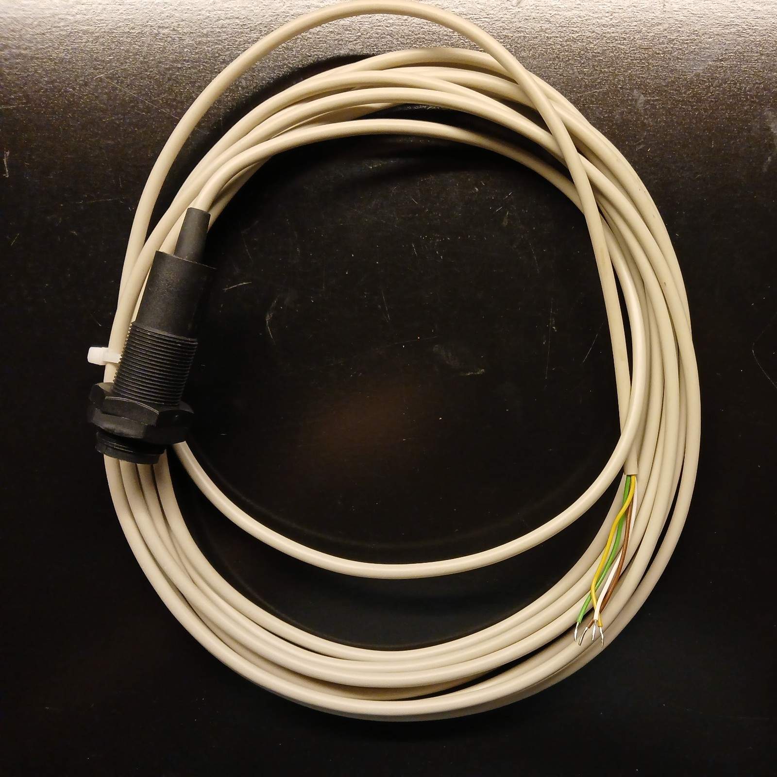 Elobau New Original Genuine    Sensors    120271