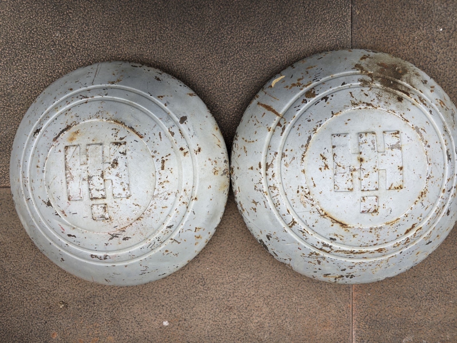 Vintage International Harvester IH Truck Hubcaps Pair Steel Dog Dish Rat Rod