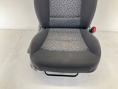 17-19 HYUNDAI Ioniq Front Right-Passenger Seat 17-19 HYUNDAI Ioniq Front Right-Passenger Seat
