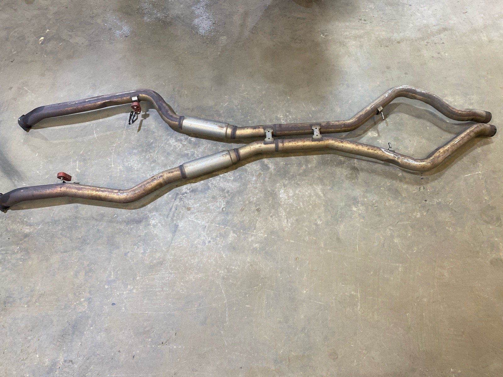 2010-2013 BMW X5M 4.4L Twin Turbo Middle Exhaust Pipe 18307595205