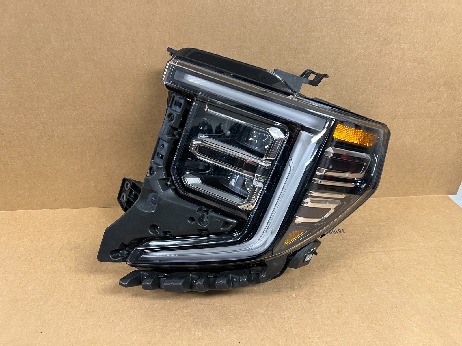OEM 2023-2026 GMC SIERRA 1500 LED HEADLIGHT CHROME TRIM ACCENT LEFT LH NICE