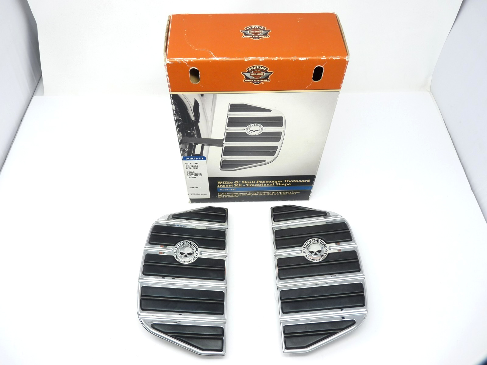GENUINE HARLEY DAVIDSON WILLIE G SKULL CHROME PASSENGER FOOTBOARD INSERTS NEW