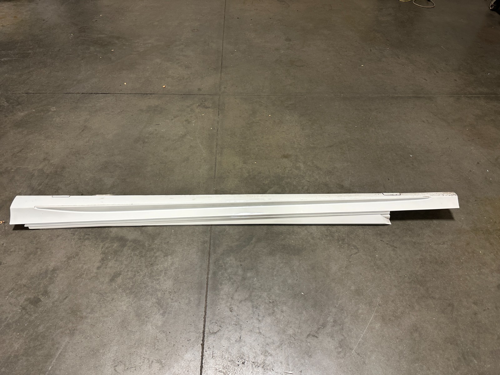 2016-2021 MERCEDES C43 C63 AMG W205 LEFT SIDE SKIRT WHITE A2056902540