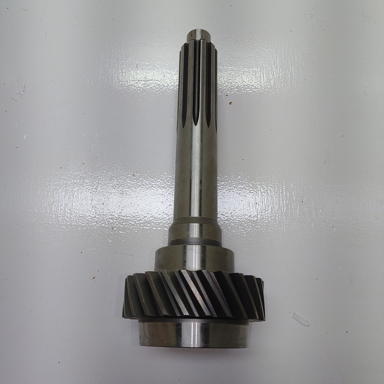 Auxiliary Transmission Main Drive Gear 47-35-32 Auxiliary Transmission Main Drive Gear 47-35-32