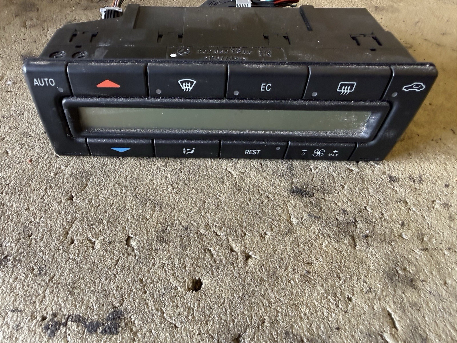 96-02 Mercedes R129 SL500 C280 AC Heater Climate Control Panel 2028301385 Oem 96-02 Mercedes R129 SL500 C280 AC Heater Climate Control Panel 2028301385 Oem