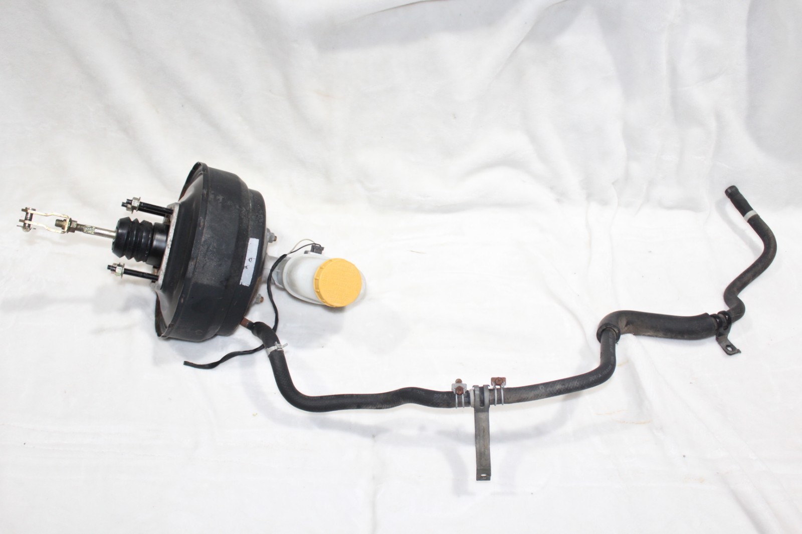 95-97 Nissan HARDBODY D21 BRAKE Booster MASTER Cylinder Reservoir Assembly CLEAN