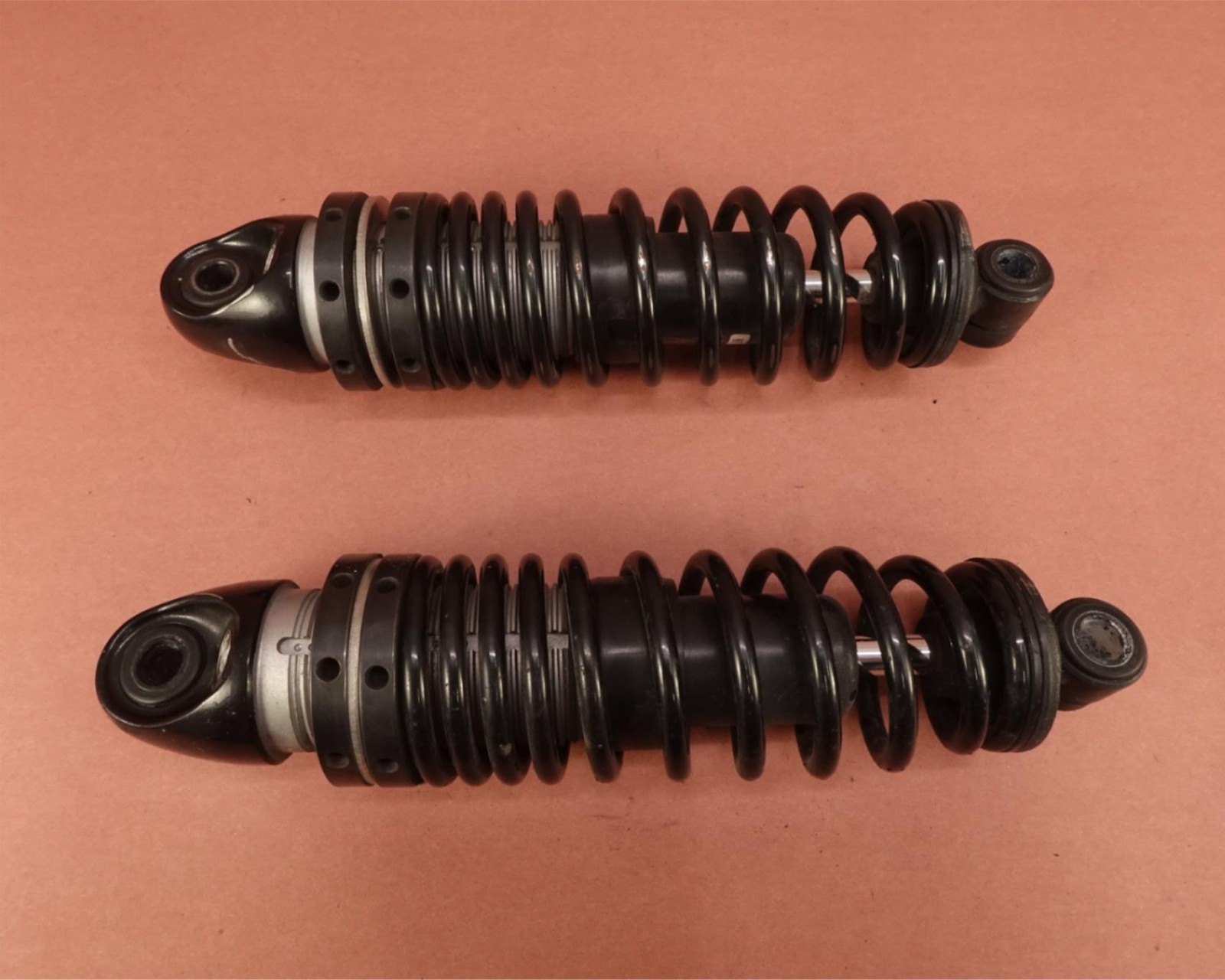 2009-2021 Harley Davidson Iron 883 XL883N Rear Back Shock Absorbers