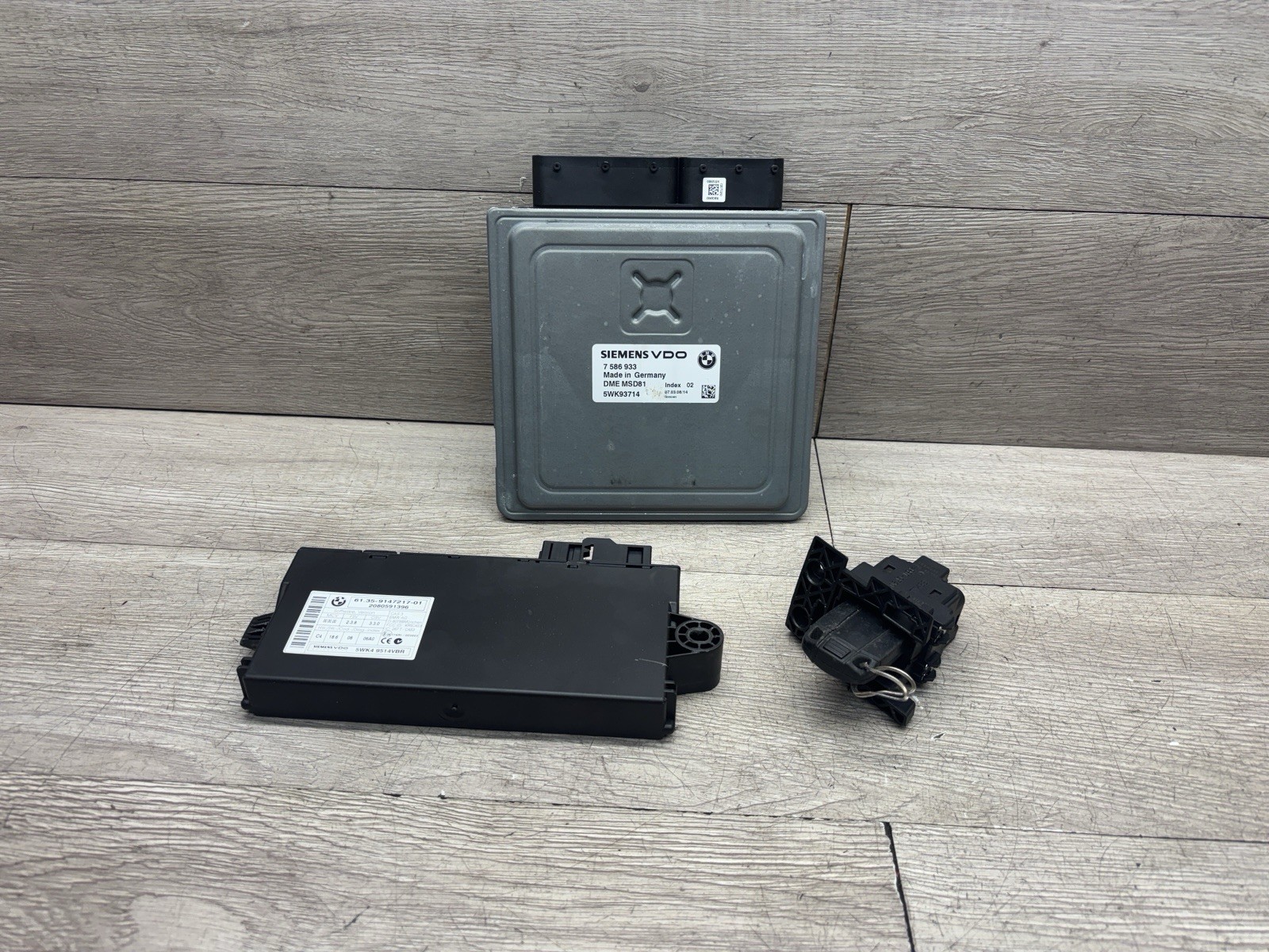 07-10 BMW E92 / E90 335i MSD81 DME Engine Computer Set Up USED OEM 7 586 933