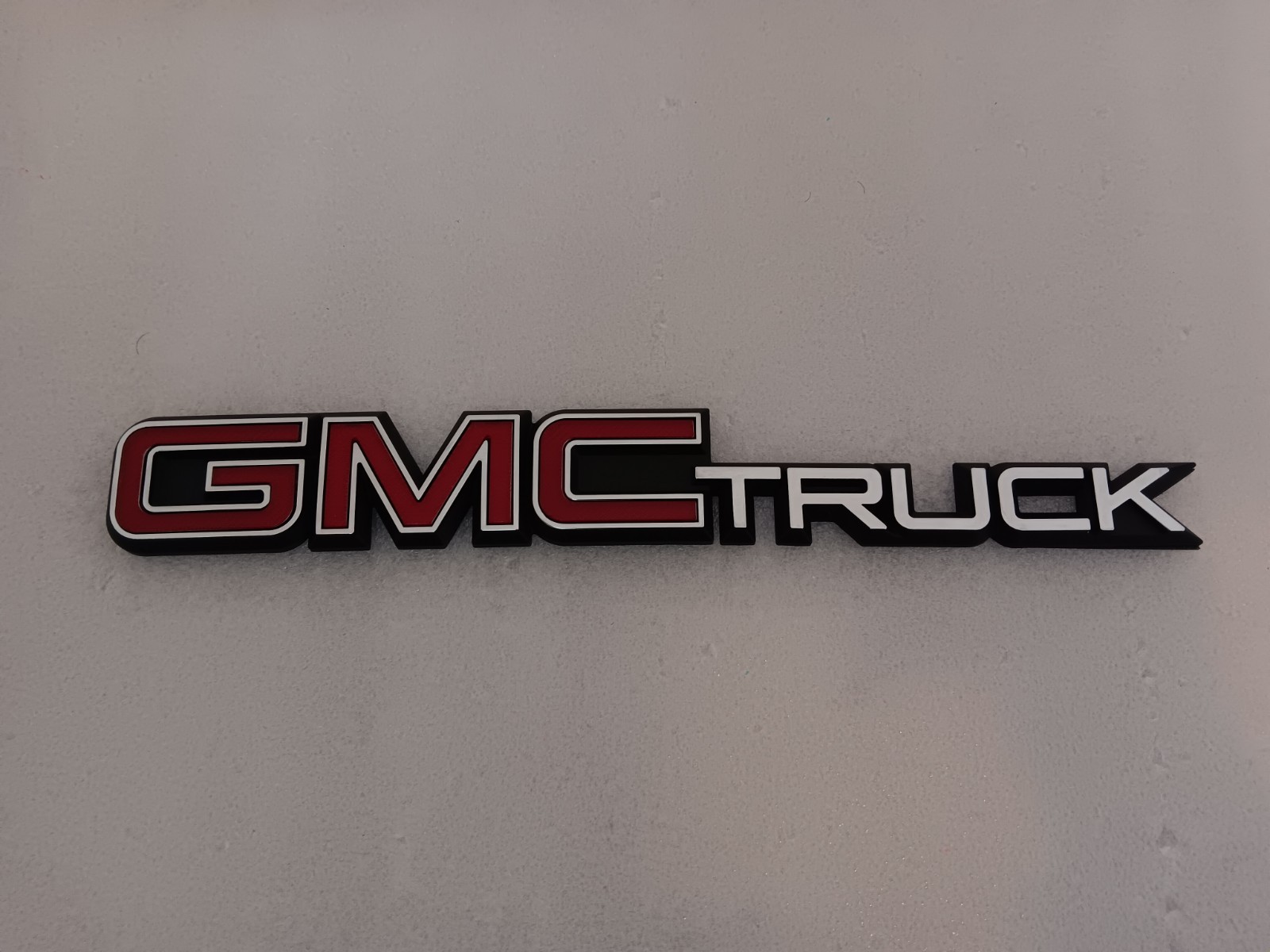 1992 1993 1994 1995 1996 1997 1998 GMC Truck 1500 Sierra Jimmy Tailgate Emblem