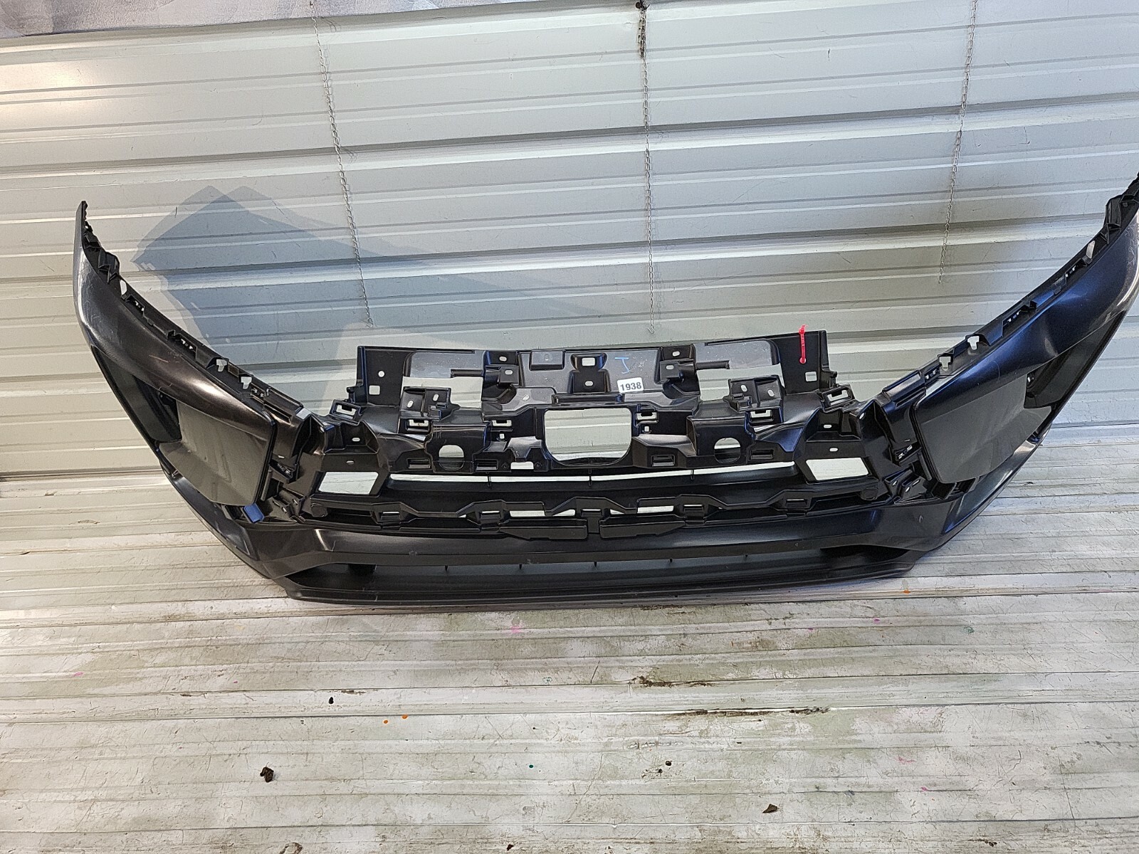 2018 -2020 MITSUBISHI  Eclipse CROSS Front  Bumper  Oem  1938