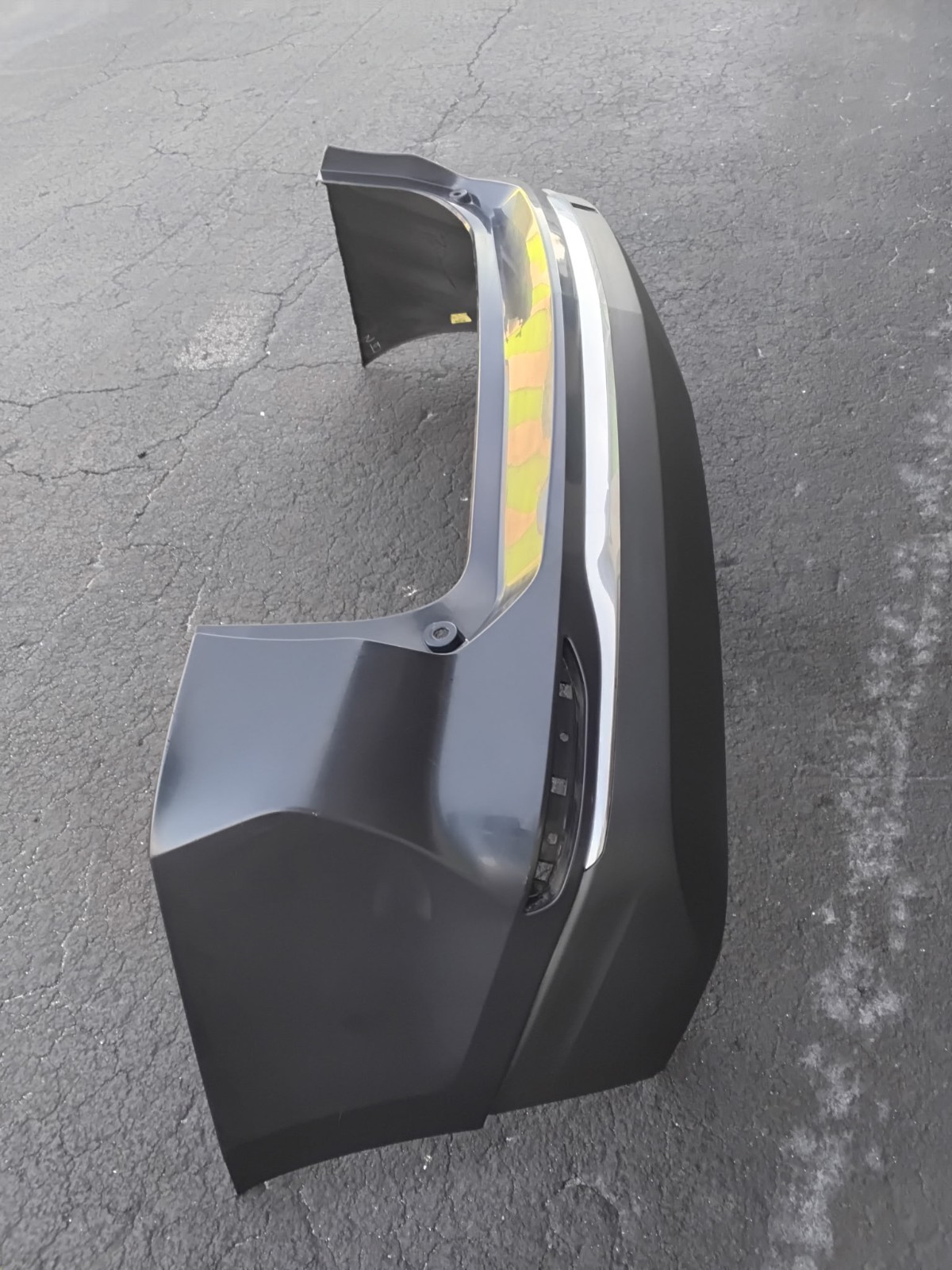 2018-2021 Chevrolet Equinox Rear Bumper Cover with Chrome Molding
