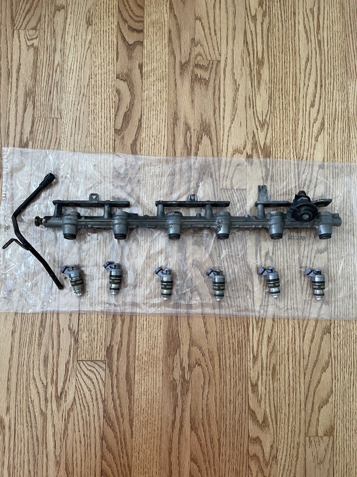 MKIV MK4 SUPRA 2JZGTE OEM USDM Denso 550cc purple fuel injectors with rail & fpr