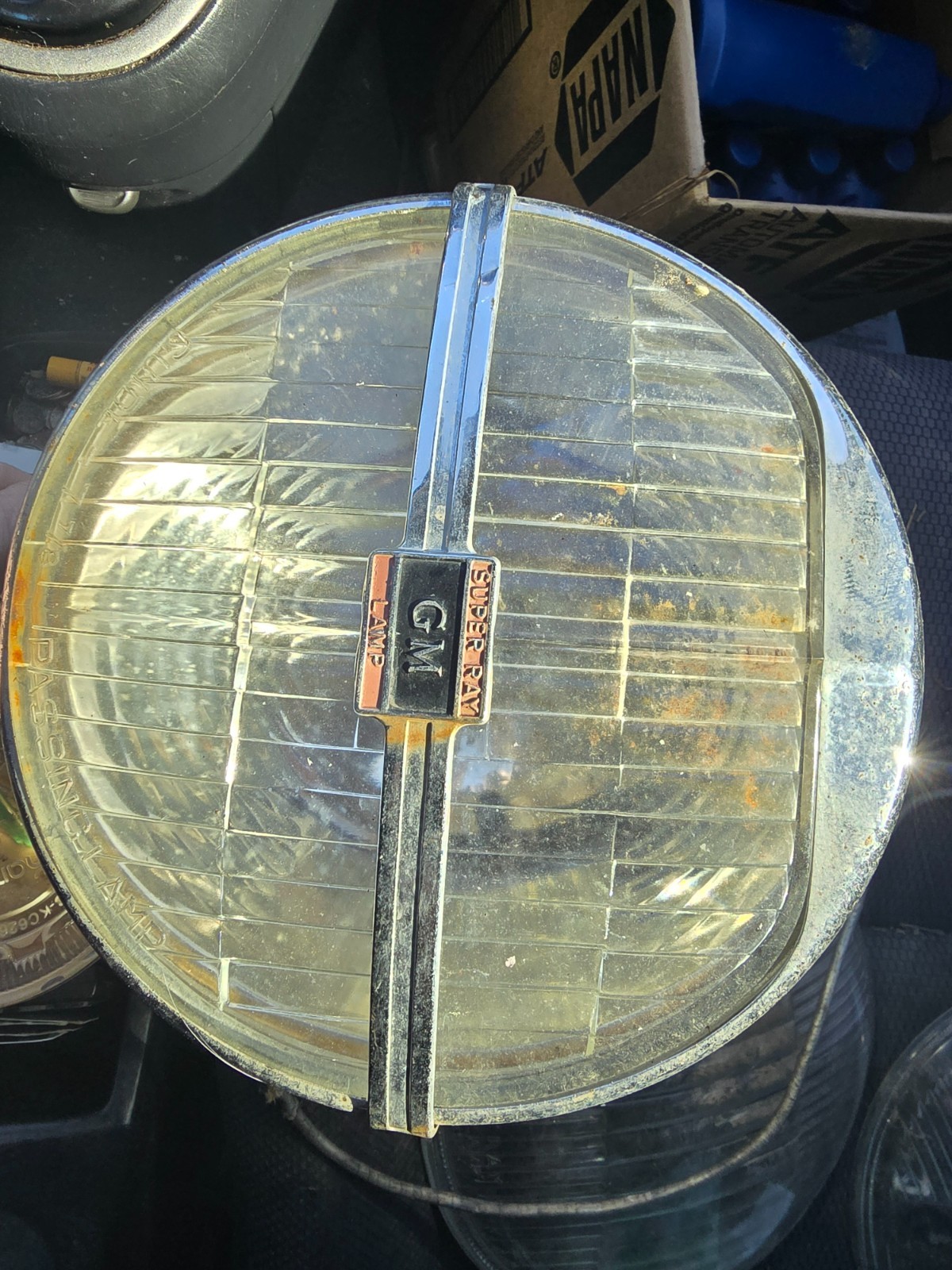 1940 to 1942 GM Passing light with 2 replacment lens 1940 to 1942 GM Passing light with 2 replacment lens