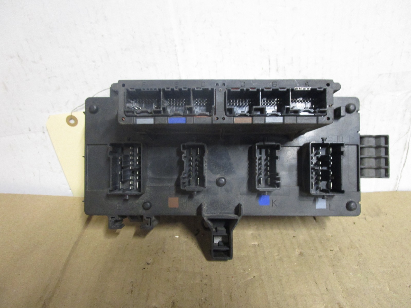 06 2006 Dodge Ram 1500 Totally Integrated Power Module Fuse Box TIPM 56049888