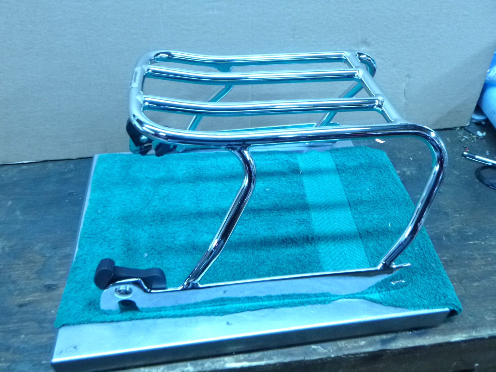 N.O.S. HARLEY DAVIDSON  DYNA Q.D.  CHROME SOLO LUGGAGE RACK 53493-95  1995-2005