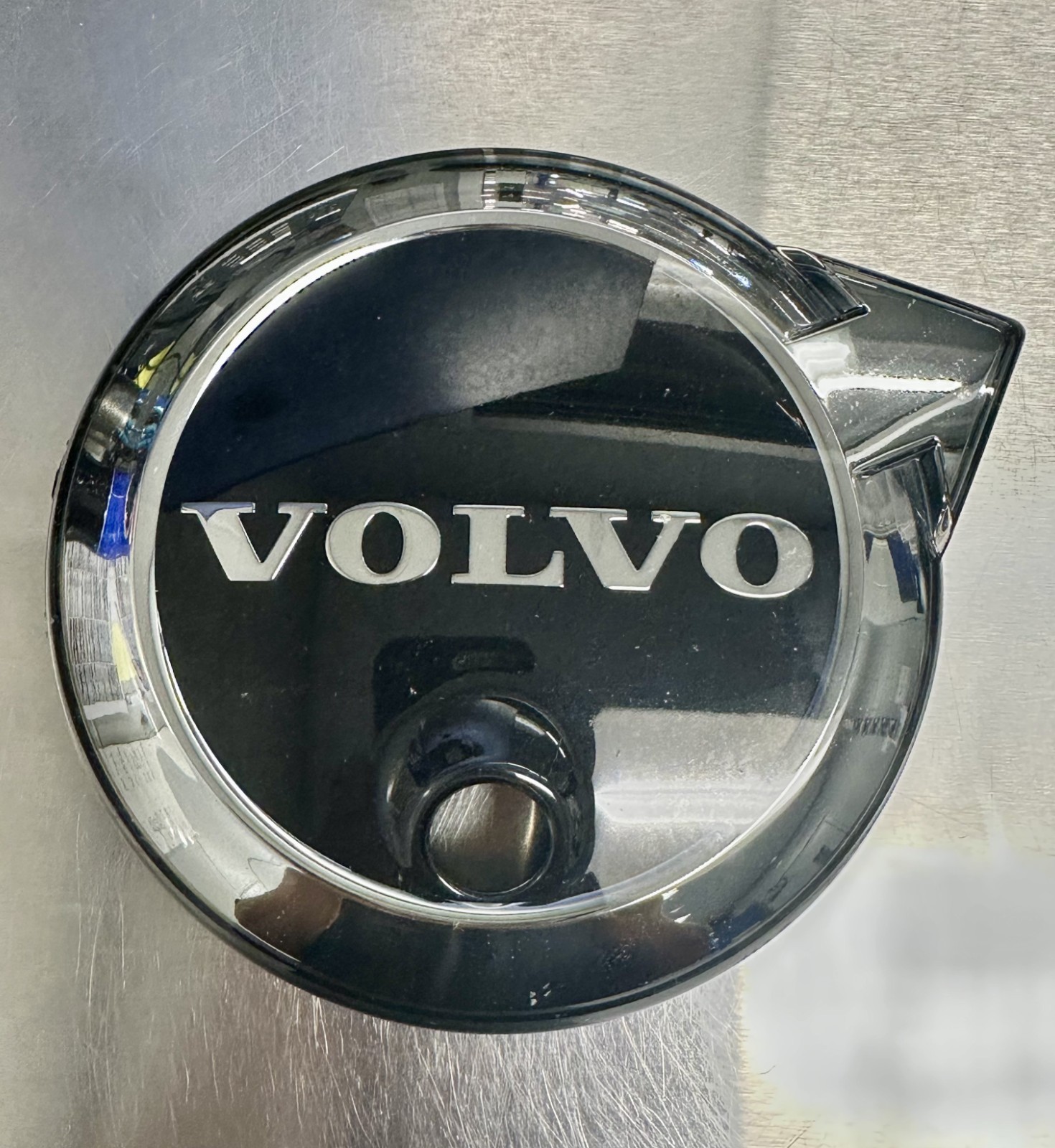 2022-2026 Volvo XC60 XC90 XC40 S60 S90 Front Grille Radar Emblem 32337964 OEM