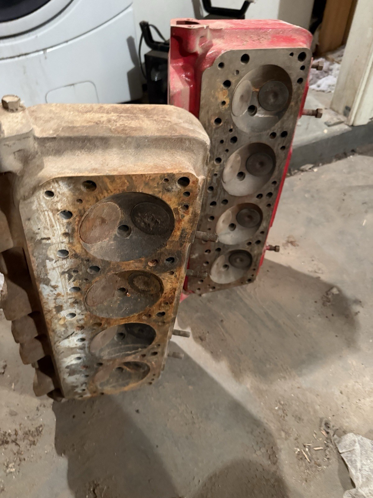1957 1958 Chrysler 392 Hemi Cylinder Heads Pair OEM Cast Iron Casting 1731528-1