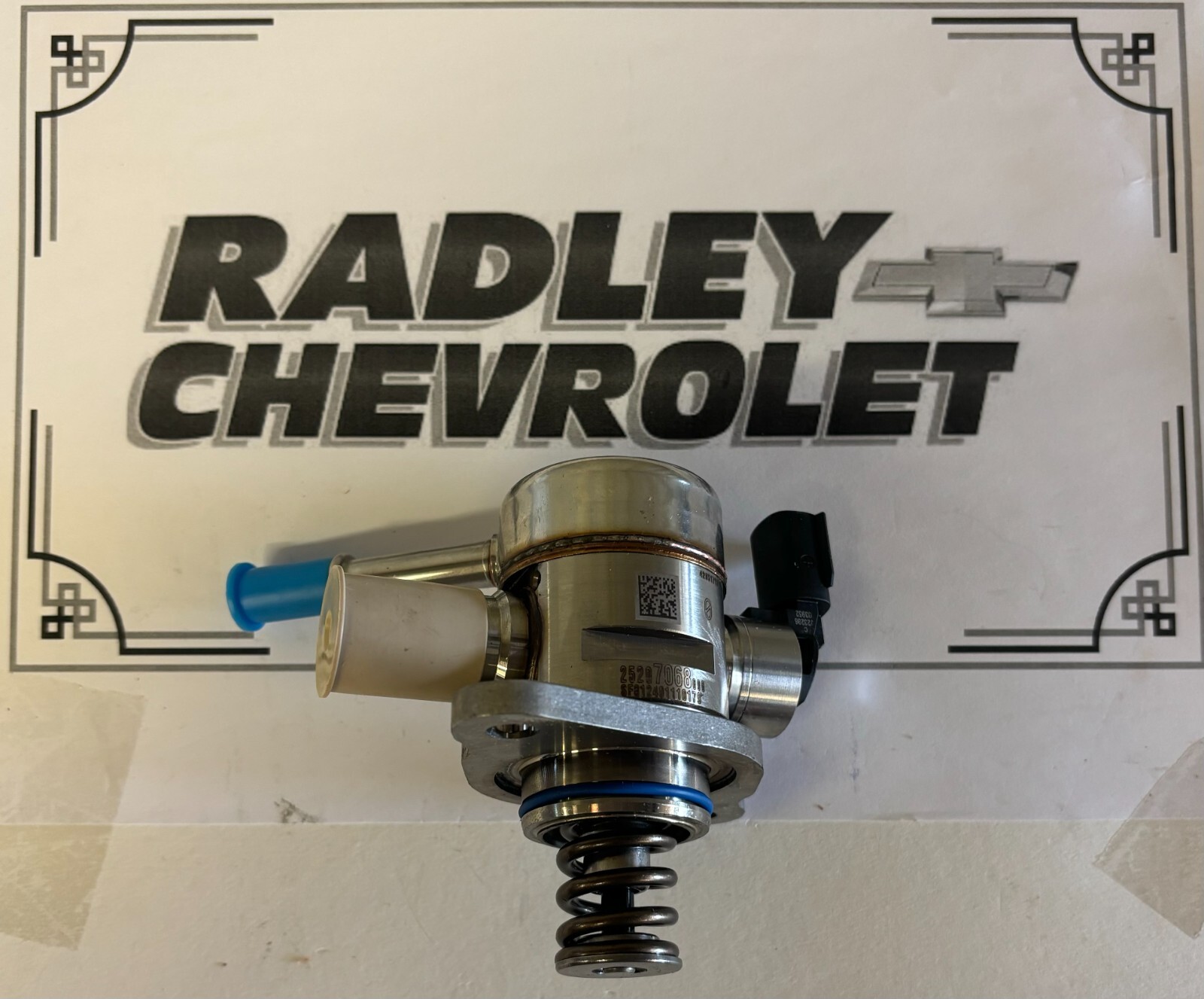 NEW GM OEM PUMP- GENERAL MOTORS GMC 25207068/25209234