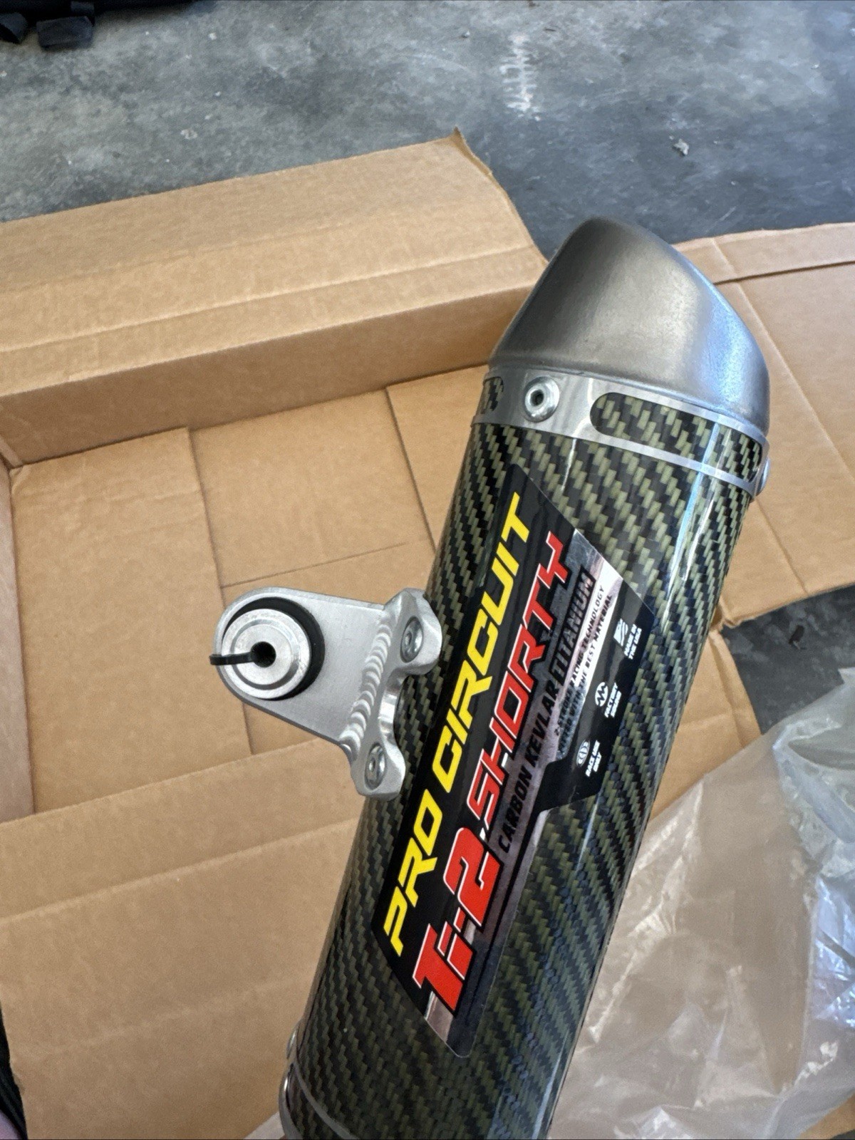 Pro Circuit 1152325K Ti-2 Titanium/Carbon Shorty Exhaust Silencer