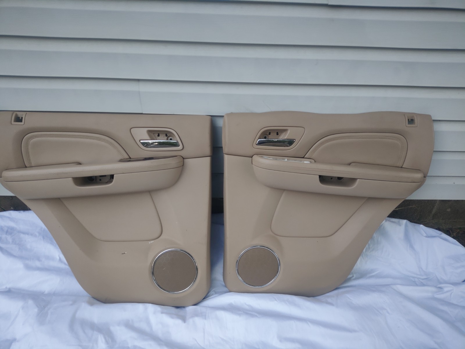 10-14 OEM FACTORY Cadillac Escalade REAR Interior Power Door Panel Set Tan READ