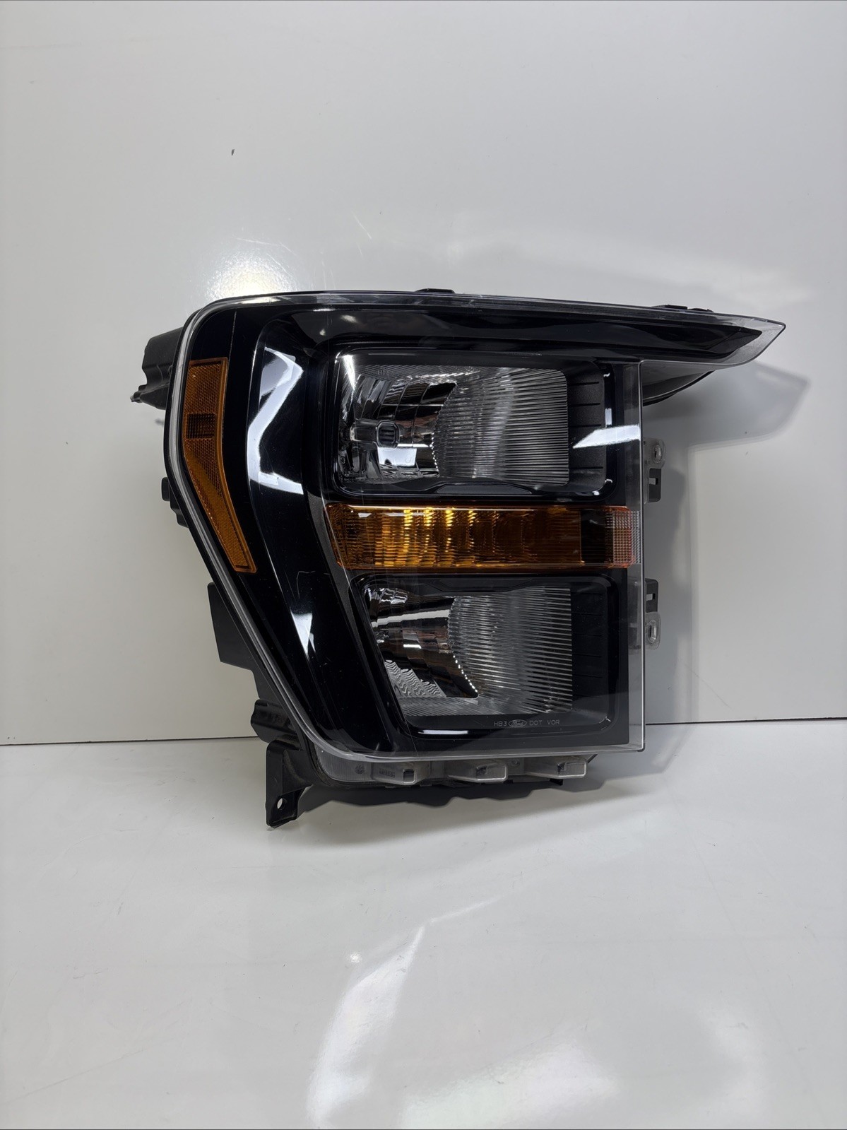 Nice 2021-2023 Ford F150 RH Right Passenger Side Headlight Black Halogen OEM