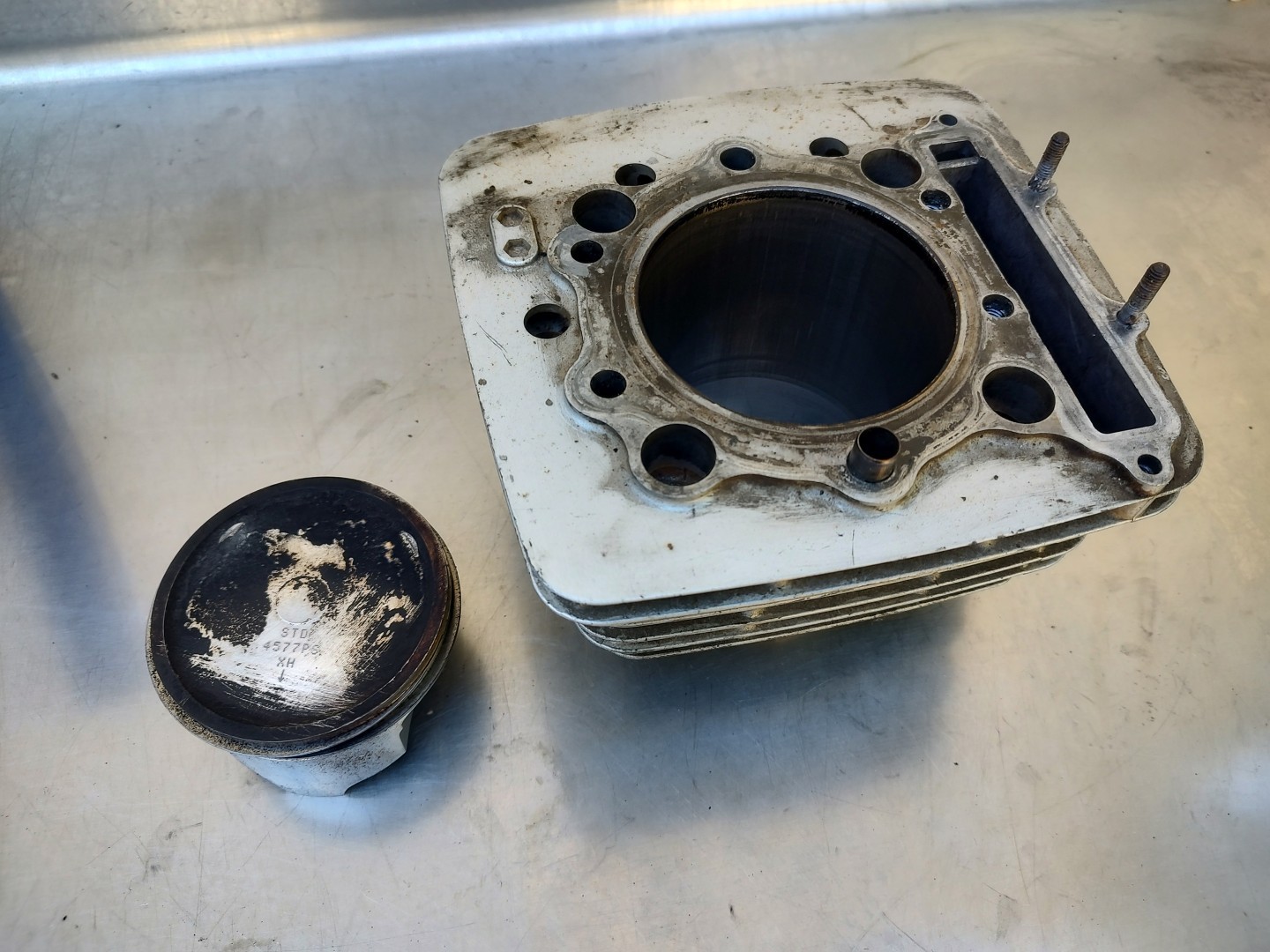 Piston & cylinder XR600R 88-2000 XR 600 R MN1 Honda #SEC6