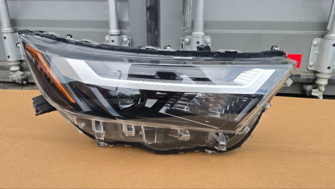 🔥PERFECT🔥2022-2024 Toyota RAV4 OEM LED w/DRL Headlight Right Passenger side