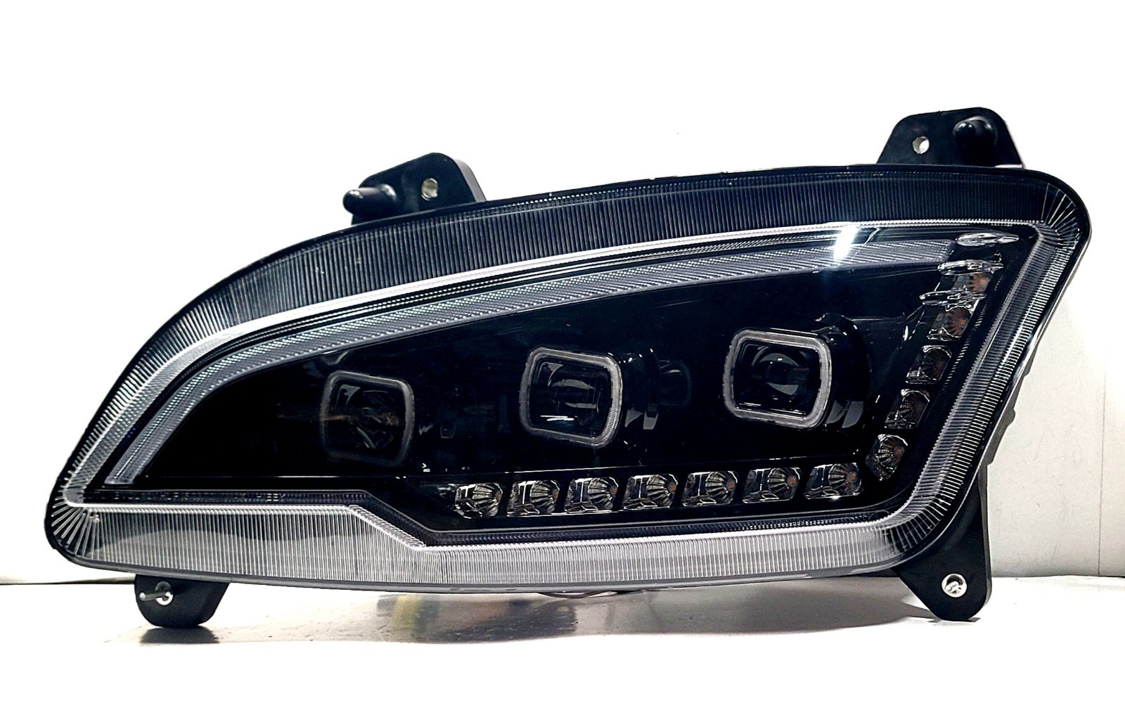 For 2022-2025 Peterbilt 579 Sequential LED DRL Projector Headlight DRIVER SIDE 